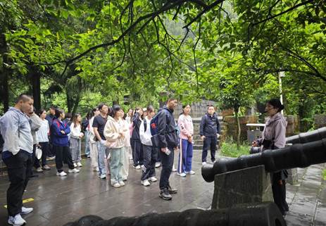 c17a0c8dfcd6e35d23dac0eed21275eb