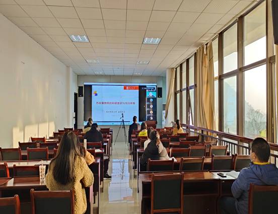 说明: 698d945c310f0a8dca406c89332e717